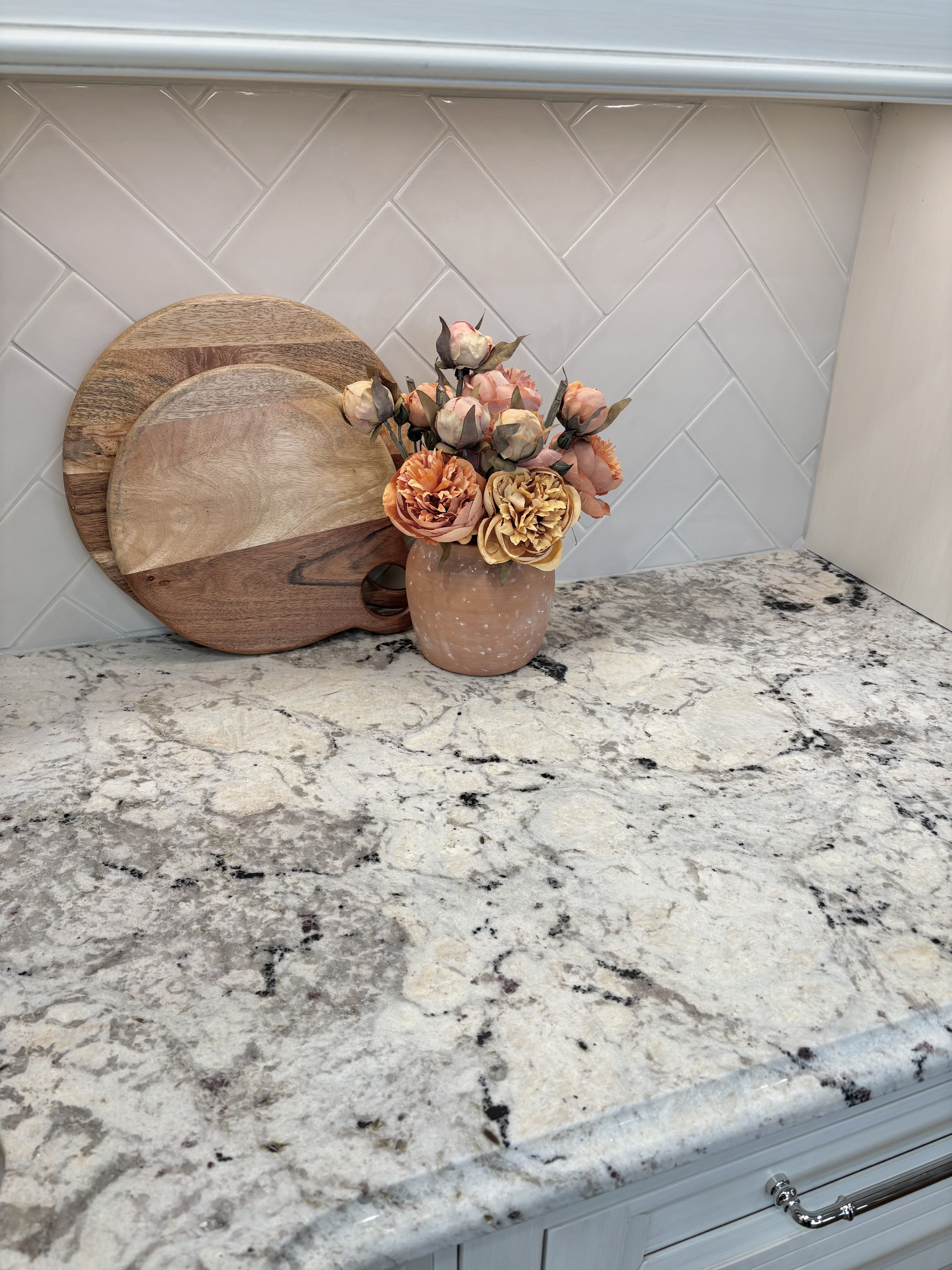 light granite countertop with dark veining